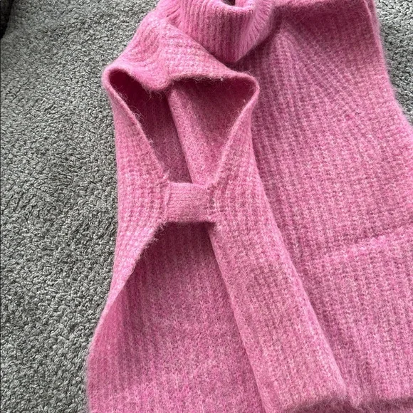 Isabel Marant Wool Pink Turtleneck Sweater - Picture 3 of 3